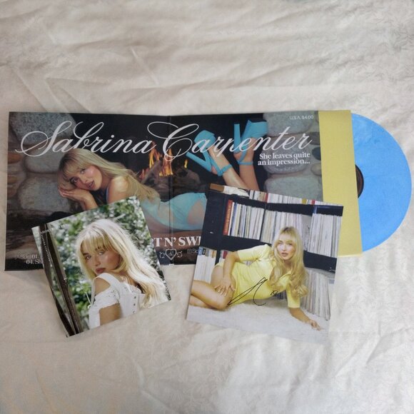 Sabrina Carpenter - Short N Sweet Vinyl LP w/ Signed Insert & Espresso 7" - Picture 4 of 7